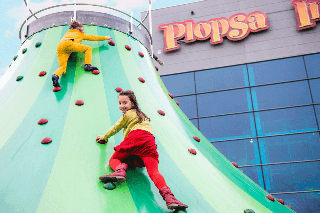 Ontdek deze zomer Plopsaland met een gloednieuwe indoorzone!